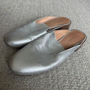 Madewell slides